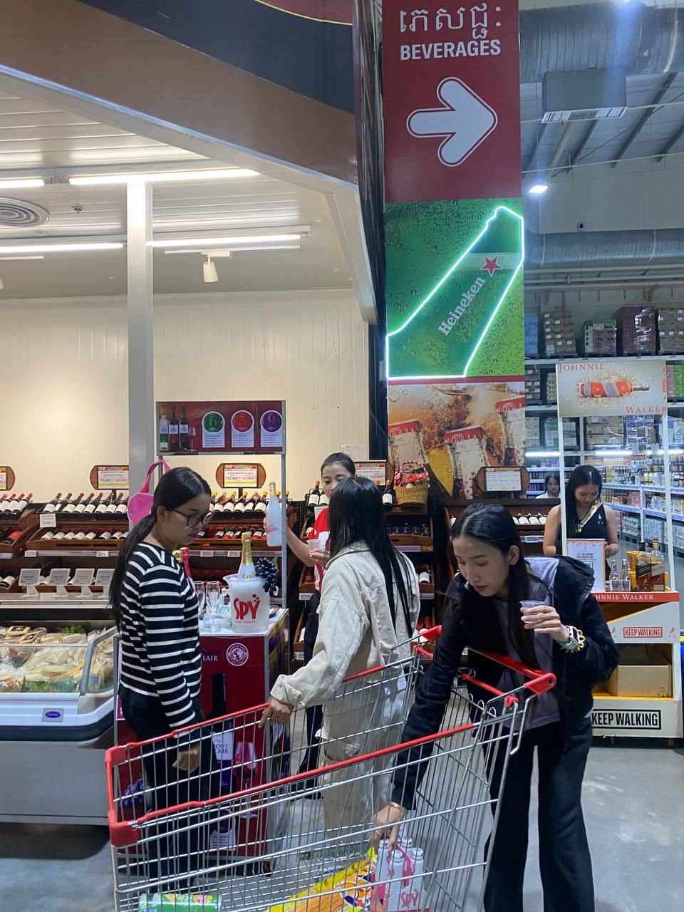 Sparkling Fruit Wine Testing Success at Makro Market Day 3 Highlights - Image 50